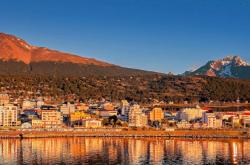 英雄联盟总决赛直播-希腊力克智利，库尔图瓦带队取胜