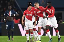 英雄联盟总决赛-摩纳哥客场逼平尼姆，球队保持不败