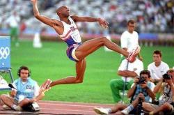 英雄联盟总决赛直播-古巴队在海外比赛中取得佳绩