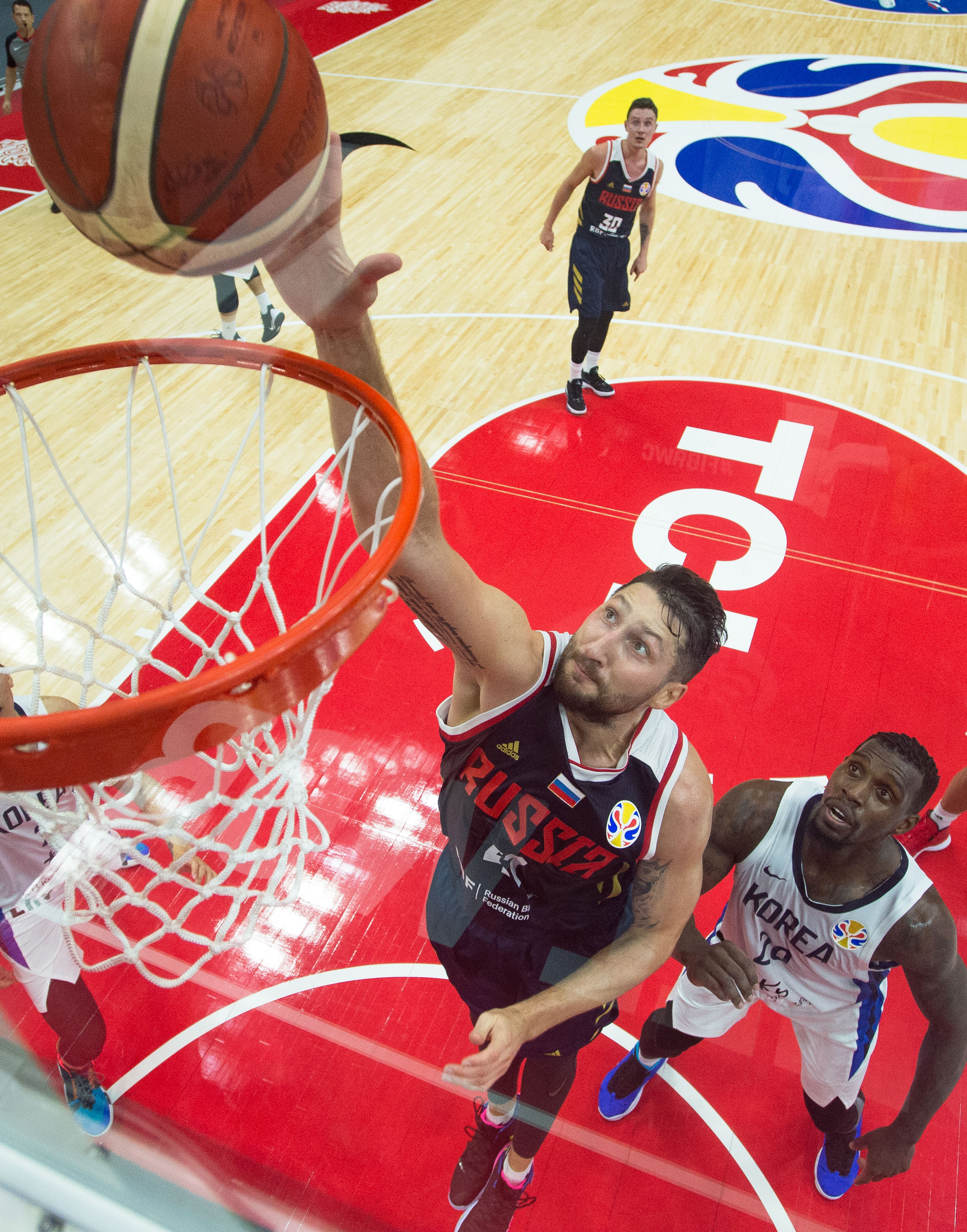 俄罗斯球员签约欧洲球队，提升实力迎接挑战