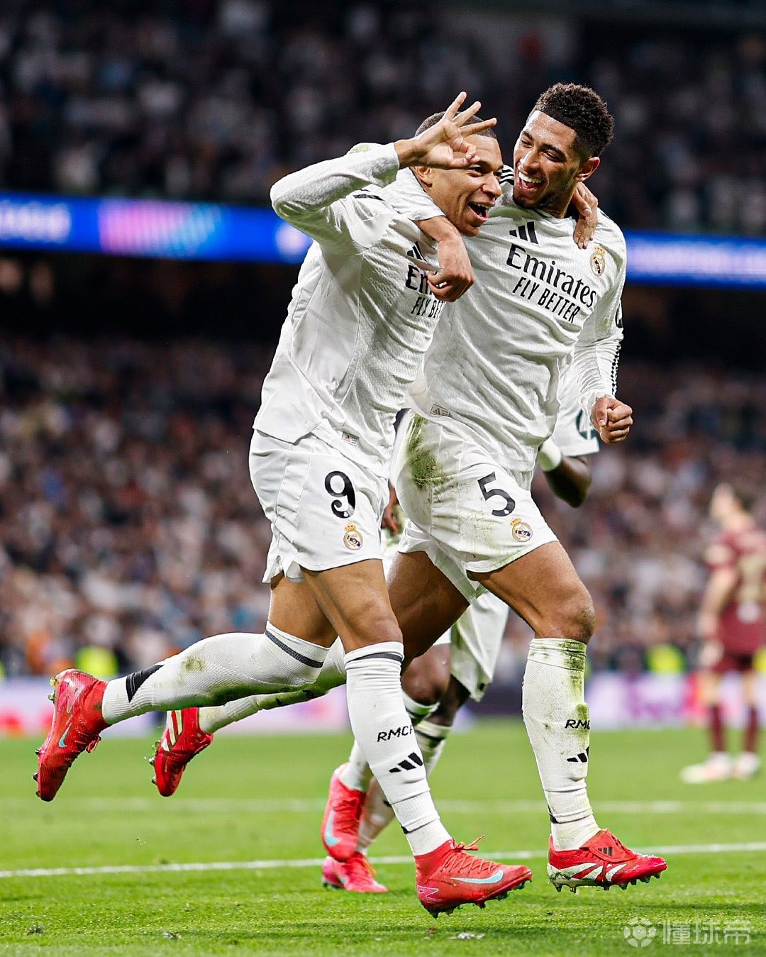 关于意甲球星成功完成帽子戏法,成为焦点人物的信息 关于意甲球星成功完成帽子戏法,成为焦点人物的信息