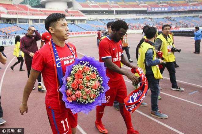 重庆力帆逆转广州富力，喜迎主场胜利的简单介绍