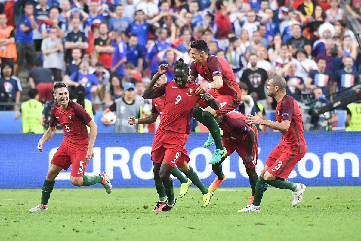 克罗地亚横扫波兰，佩德里点燃赛场