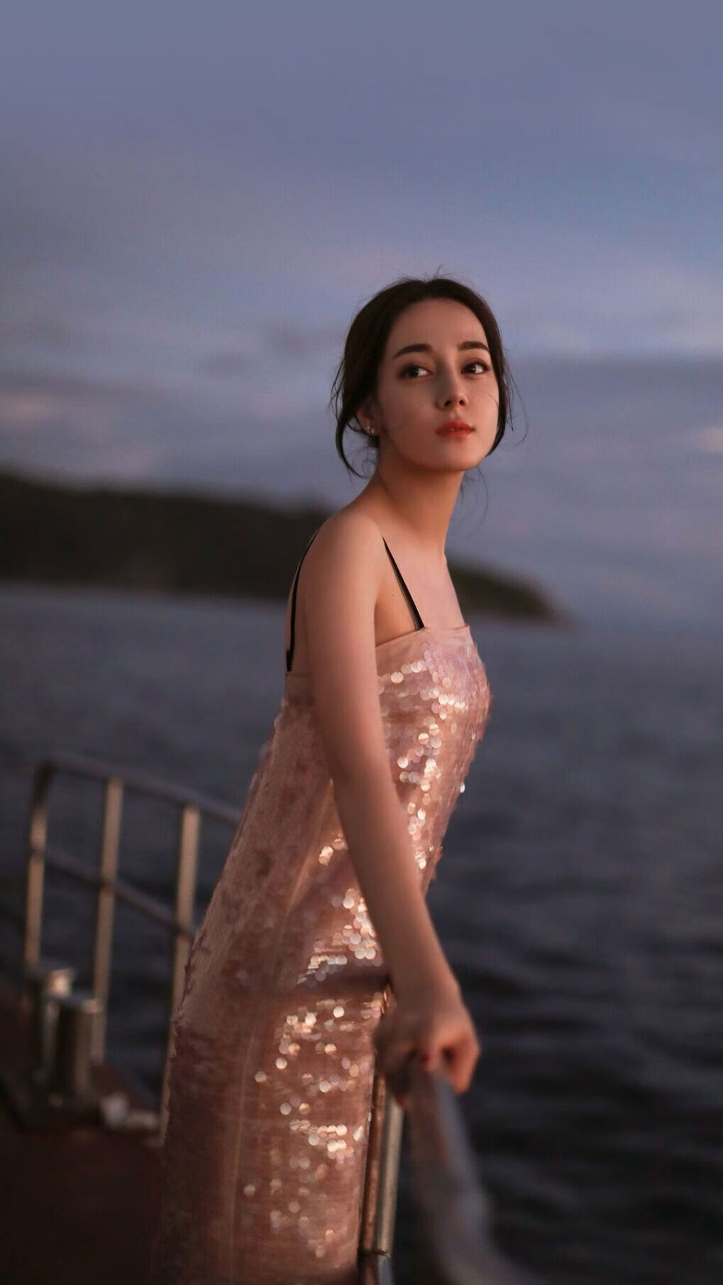 哈利伯顿独木成林,末节13分主宰全场,率队逆转鹈鹕